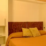 Oliveto Aparthotel 3*
