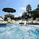 Aparthotel Oliveto Ceriale