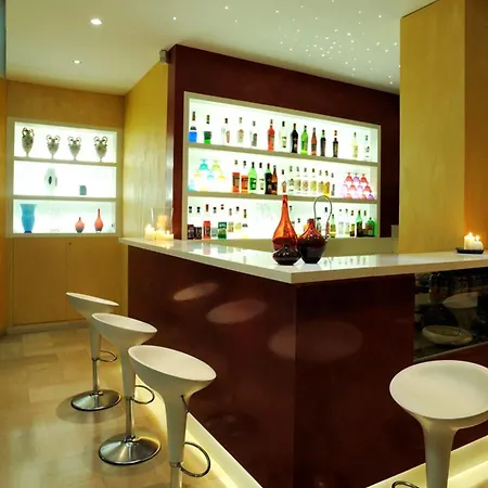 Oliveto Aparthotel 3*