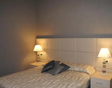 アパートホテル レジデンス オリベート チェリアーレ