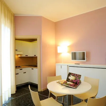 レジデンス オリベート アパートホテル チェリアーレ