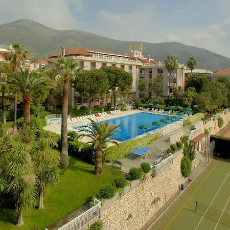 レジデンス オリベート アパートホテル 3*