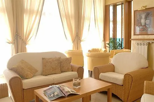 Aparthotel Oliveto 3*