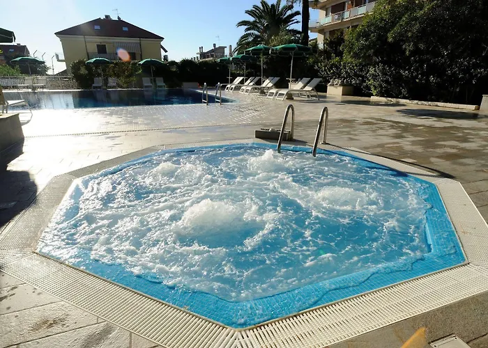 Oliveto Aparthotel Ceriale